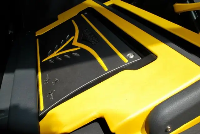 Audi TT — Demo Kicker — Galaxi Sound build 3