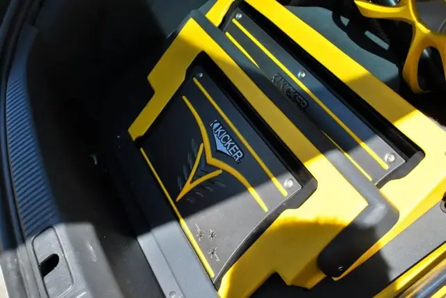 Audi TT — Demo Kicker — Galaxi Sound build 5