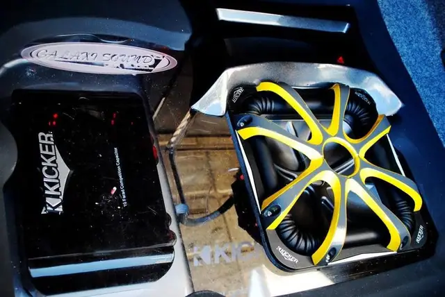 BMW M3 — Show Car Kicker — Galaxi Sound build 3