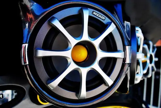 BMW M3 — Show Car Kicker — Galaxi Sound build 4