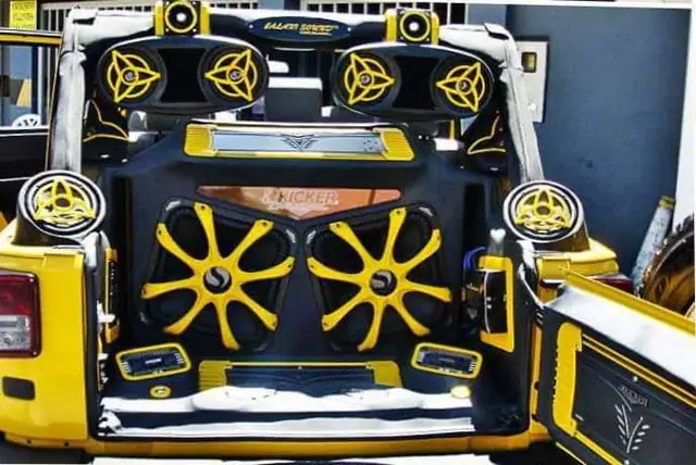 Jeep Wrangler Rubicon — Build Kicker — Galaxi Sound build 4