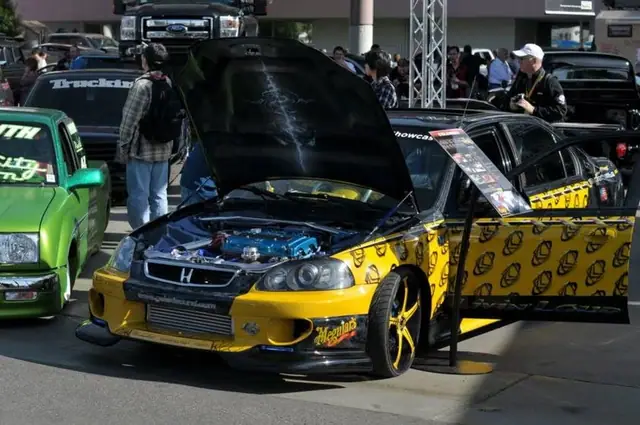 Honda Civic — Show Car Kicker — Galaxi Sound build 17